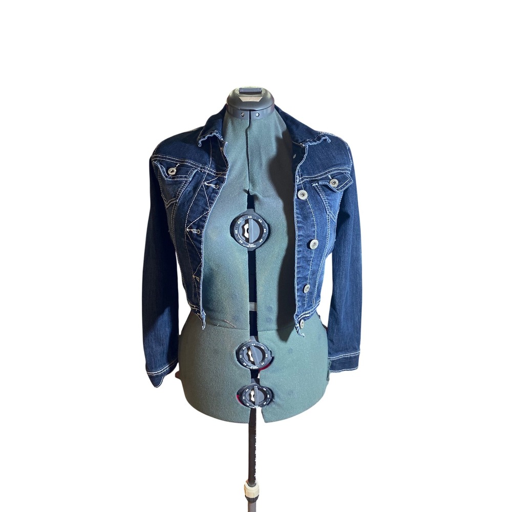 Maurices Womens Dark Wash Cropped Denim Jacket Sm Contrast Stitch Blue Trucker